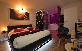 SPA privatif Love room, Le Hammam et Bulles, chez Nuits Chartraines
